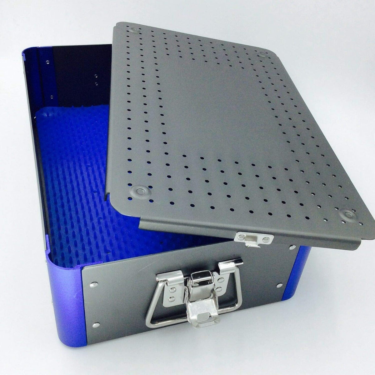 Aluminium Alloy Sterilization Tray Case with Silicone Mat M40623