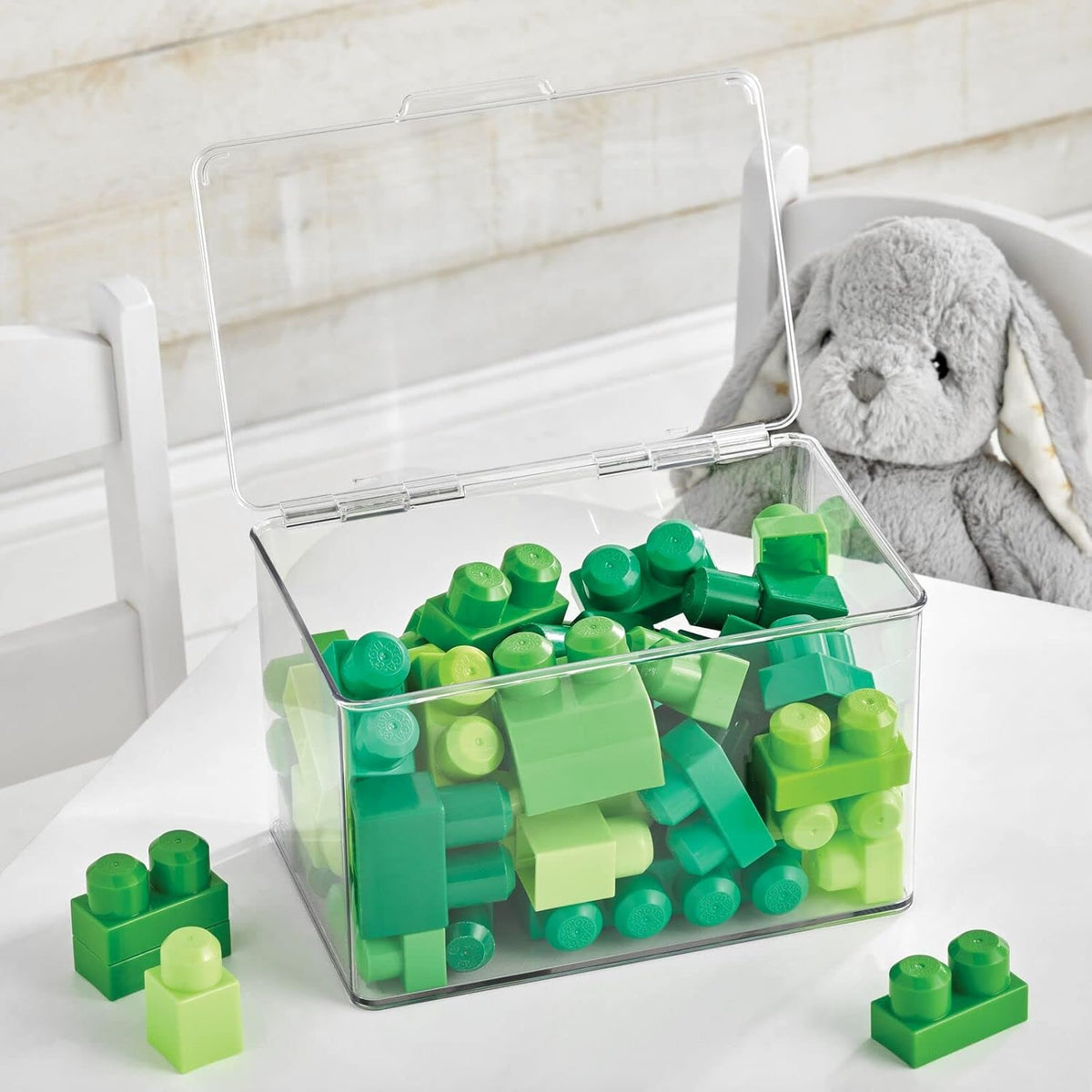 Clear 8 Pack Stackable Plastic Storage Bin with Lid Y20281