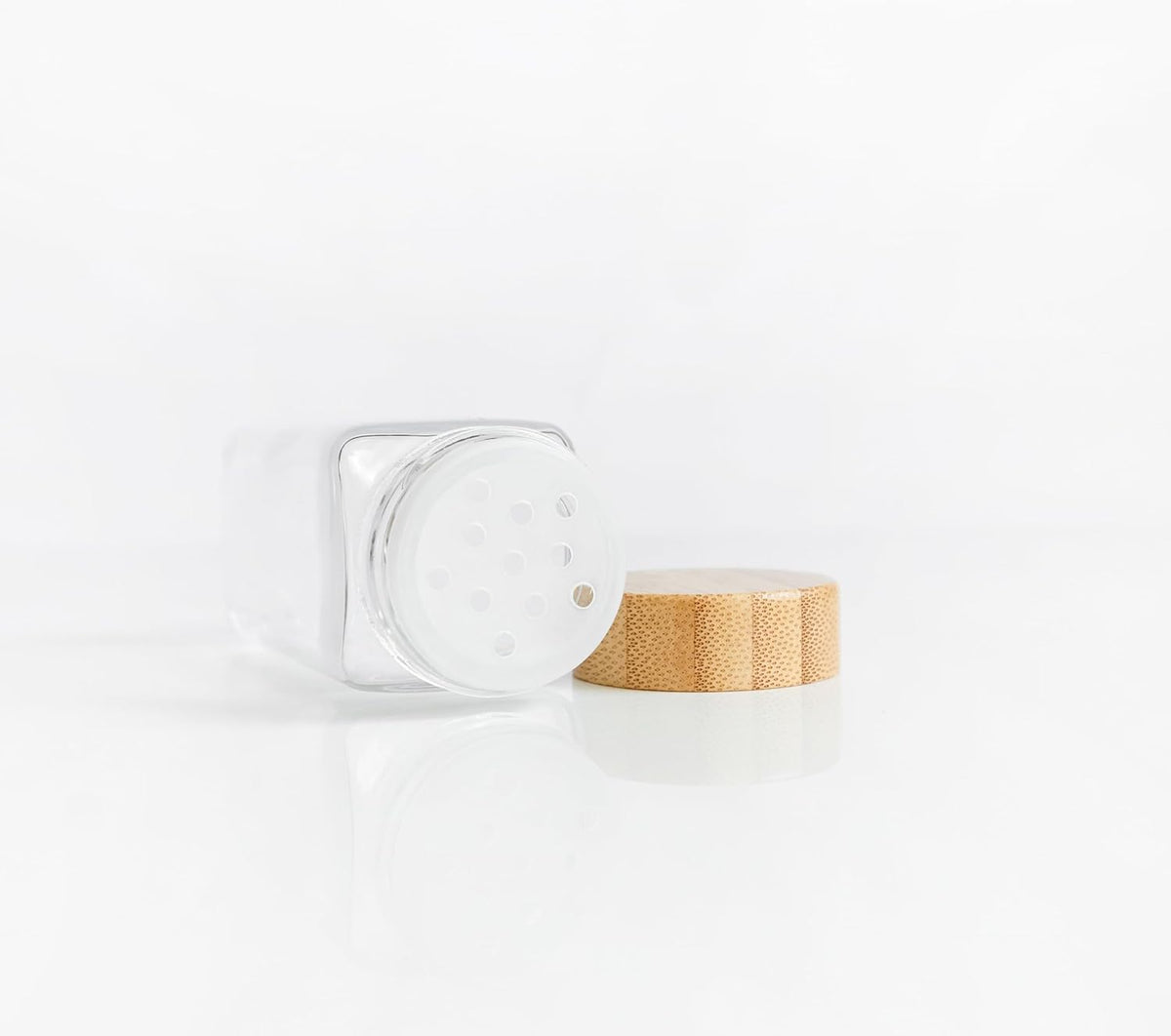 24 Glass Spice Jars with Bamboo Lids and Labels Y6229