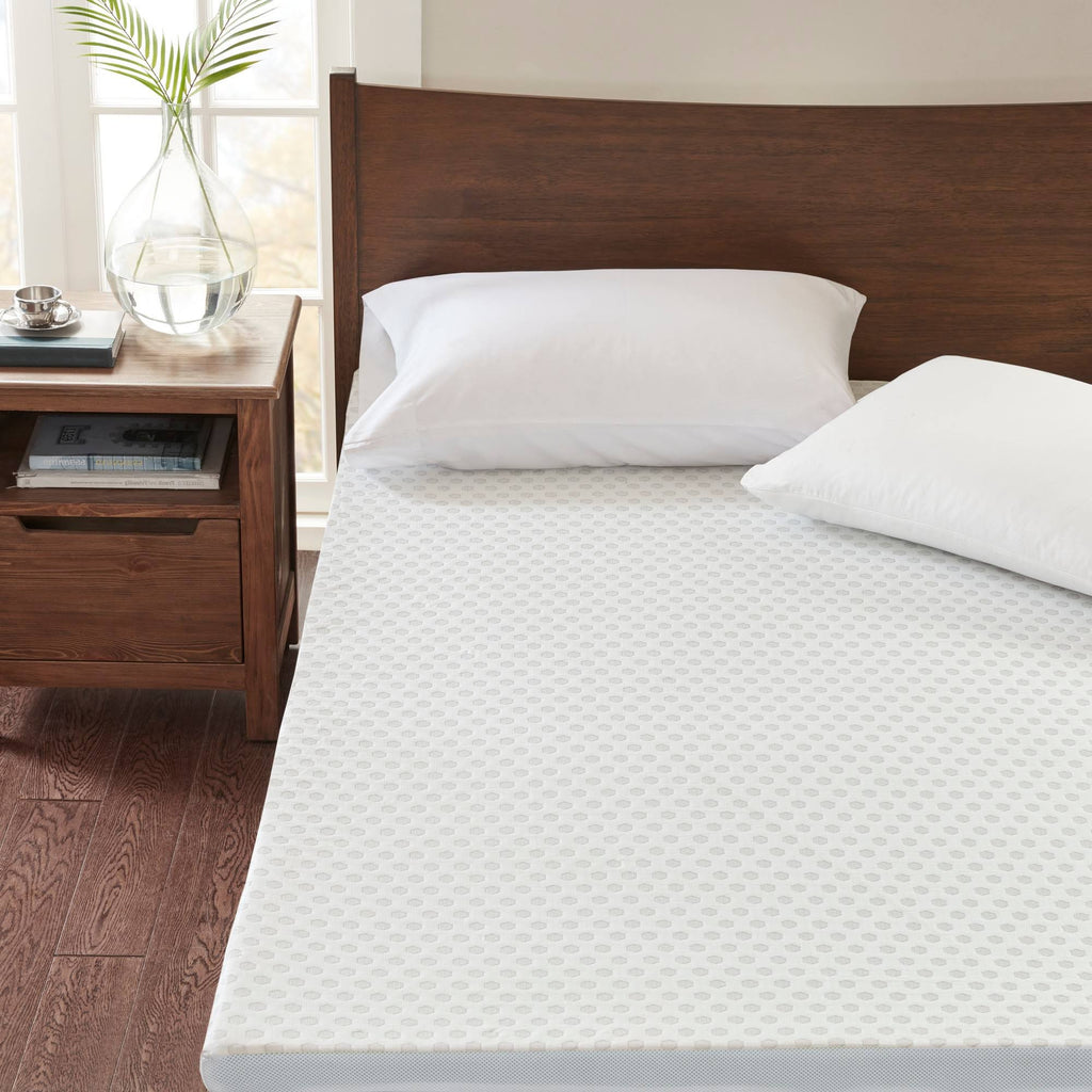 King Size Gel Memory Foam Mattress Topper with Cooling Cover W597812