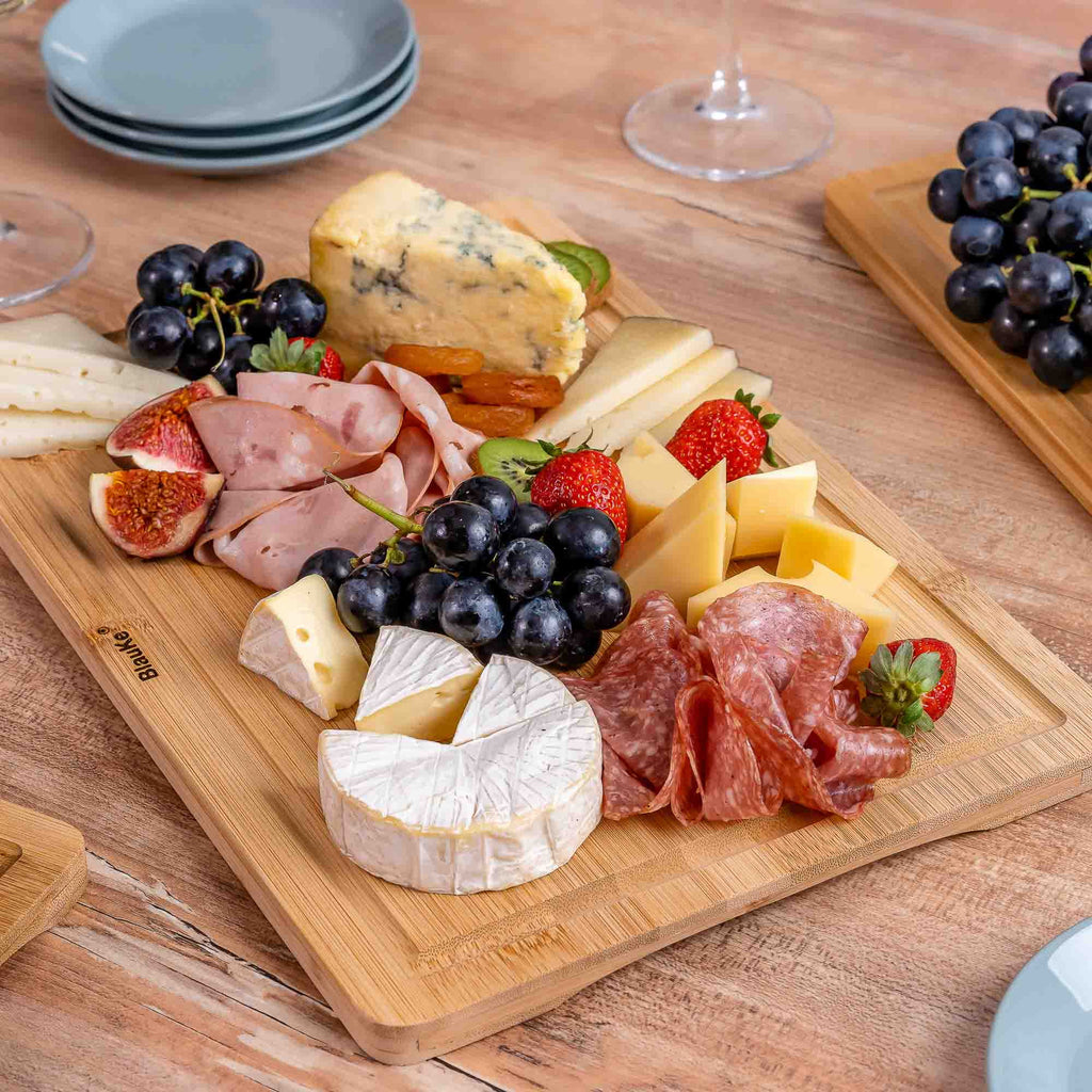 15x10" Bamboo Cutting Board with Juice Groove and Handles Q993120