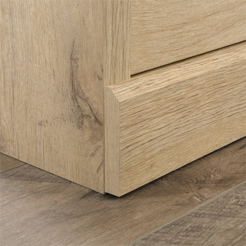 Traditional Engineered Wood Lateral File Cabinet in Prime Oak C5099