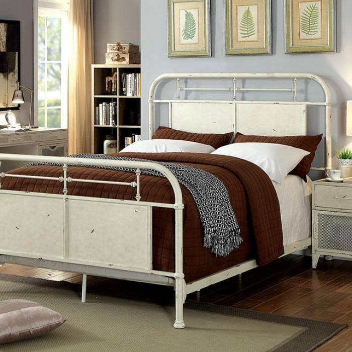 Distressed White Queen Bed S144