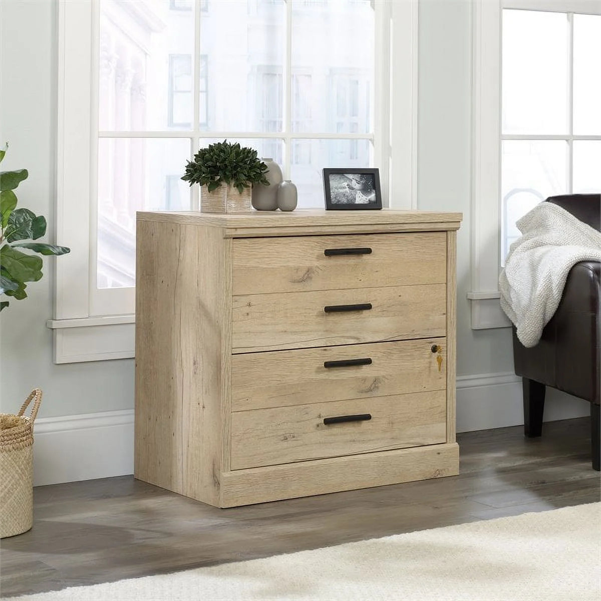 Traditional Engineered Wood Lateral File Cabinet in Prime Oak C5099