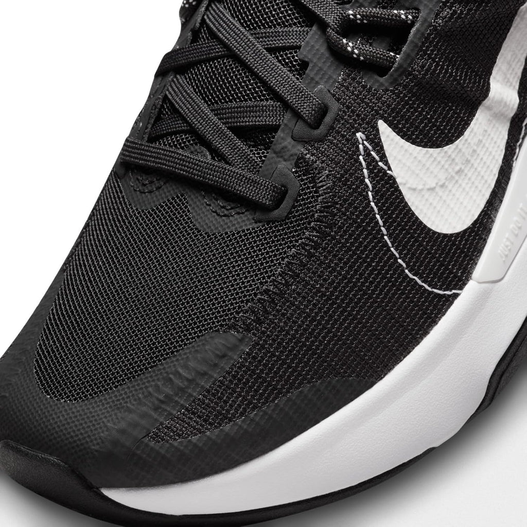 Black/White Trail-Running Shoes G747