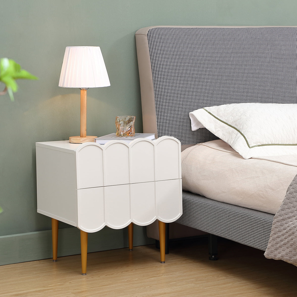 White Nightstands with Drawers G22247