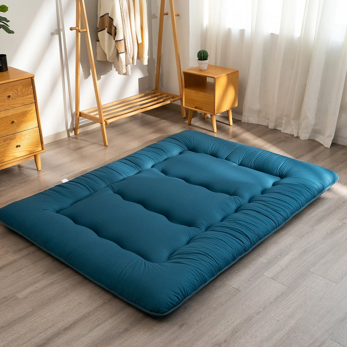 Black Twin Size Japanese Floor Mattress N25204