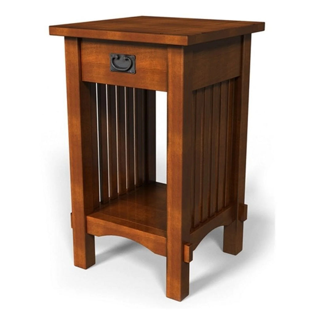 1 Drawer Farmhouse Wood End Table in Antique Oak N567526