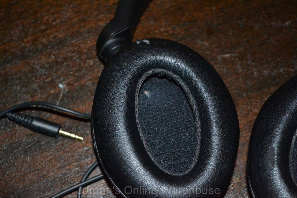 Active Noise Cancelling Headphones A29885